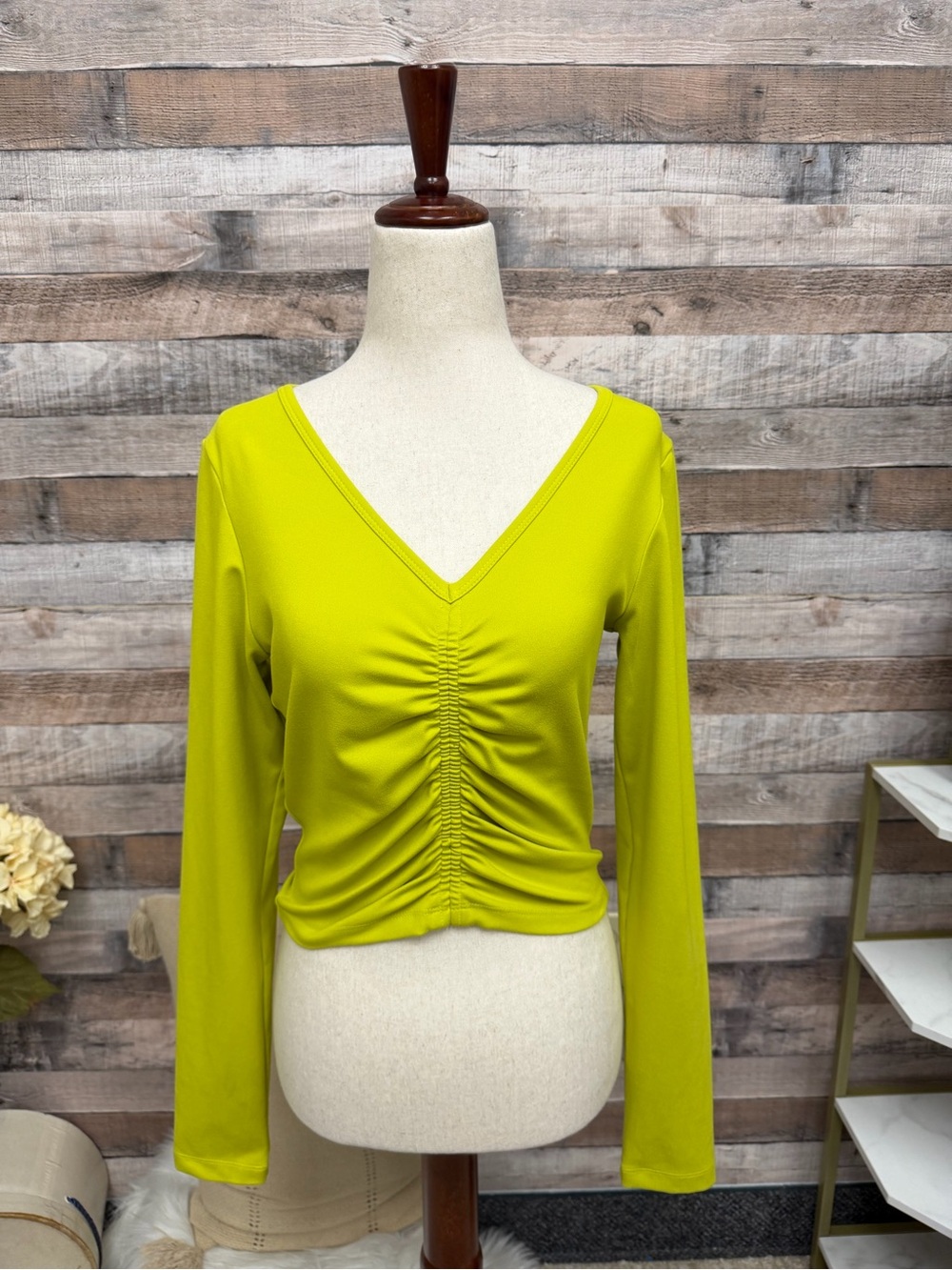 Jessica Simpson Lime Green V-Neck Ruched Long Sleeve Top